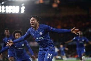 Reece James đi vào lịch sử Chelsea sau bàn thắng vào lưới Ajax