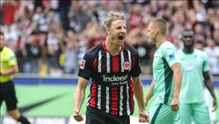 Arsenal chi 22 triệu bảng mua trung vệ của Frankfurt