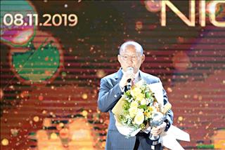 Nhận giải HLV xuất sắc nhất Đông Nam Á, HLV Park Hang Seo nói gì?