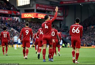 Liverpool vượt ải hú vía, Klopp chỉ trích cực gắt: “Làm người không ai làm thế!”