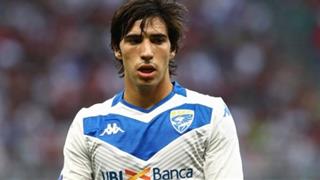 Juventus nghĩ ra cách chiêu mộ “Pirlo mới”