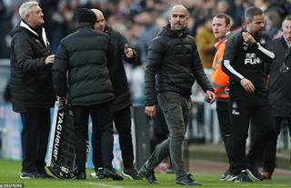 Newcastle 2-2 Man City: Nhà vua mộng du, nhưng không mơ vô địch