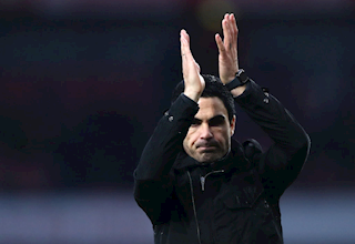 Paul Merson dùng Wenger để tâng bốc Arteta