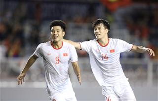 Tiền đạo Hà Đức Chinh đứng trước dấu mốc lịch sử tại SEA Games