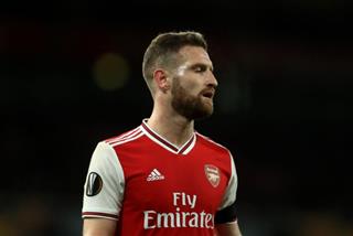 HLV Ljungberg giải thích lý do gạch tên Mustafi khỏi danh sách thi đấu