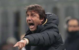 Conte tức giận khi Inter bị chính CĐV nhà la ó