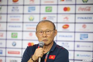 HLV Park Hang Seo bất ngờ thanh minh về tấm thẻ đỏ ở SEA Games 30