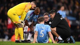 Thua MU, Man City còn nhận thêm tin buồn
