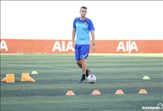 Chùm ảnh: Soái ca Fonseca nổi bật trong buổi tập của U22 Việt Nam