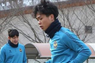 Bầu Đức: Công Phượng dự bị ở Hàn Quốc là bình thường