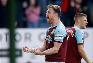 Người hùng Burnley nói gì sau khi hạ gục Tottenham?