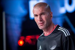 Không phải Sarri, Chelsea cần Zidane mới trị được cừu đen