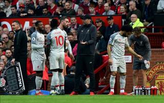 HLV Klopp tức giận với 2 cầu thủ sau trận hòa MU