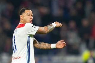 Lyon trừng phạt Memphis Depay vì muốn trở lại Ngoại hạng Anh