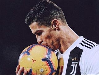 Cristiano Ronaldo: Đến bao giờ đôi chân anh mỏi mệt?