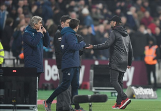 HLV Pellegrini bực mình khi suýt thắng Liverpool