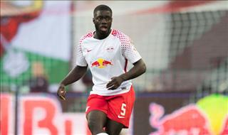 Gặp khó, M.U chuyển hướng sang trung vệ trẻ tại Bundesliga