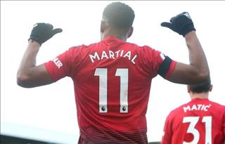 Martial được so sánh với Ronaldo sau trận thắng Fulham