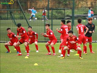 Chùm ảnh: Những tư thế thú vị của cầu thủ U23 Việt Nam khi tập luyện