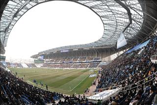 VIDEO: Công Phượng trổ tài panenka làm nổ tung cầu trường