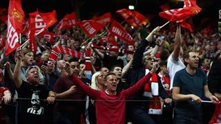 M.U trả đũa Barcelona vụ CĐV bị chặt chém giá vé