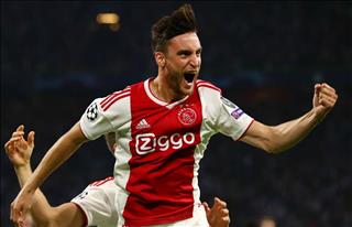 Sao sáng Ajax hạnh phúc vì được Barca và Arsenal quan tâm