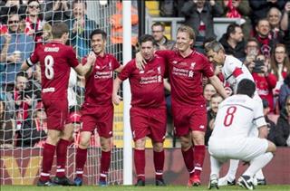 Gerrard ghi bàn phút chót, huyền thoại Liverpool đánh bại huyền thoại AC Milan