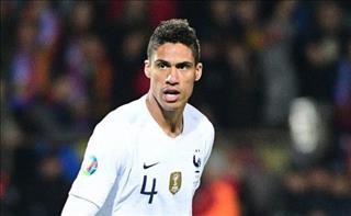Varane lên tiếng về tin đồn sắp đầu quân cho MU
