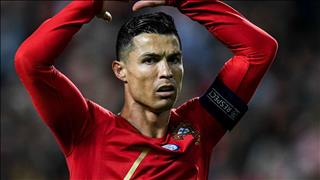 Ronaldo bị chỉ trích, HLV BĐN lên tiếng đáp trả