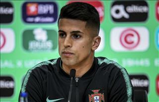 Bị Serbia cầm hòa, người Bồ Đào Nha đổ tại trọng tài và UEFA