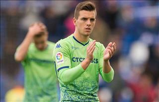 Real và Barca là ước mơ của hết thảy cầu thủ, trừ một người