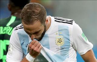 Kẻ báo hại Messi chính thức giã từ sự nghiệp quốc tế