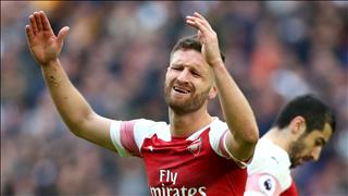 Cố nhân khuyên Arsenal bán gấp thảm họa phòng ngự
