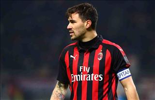 Các đại gia khó lòng chiêu mộ đội trưởng Milan