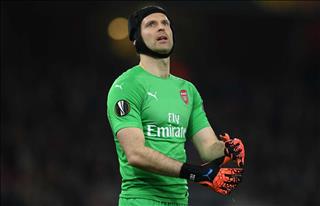 Petr Cech chuẩn bị rời Arsenal trở lại Chelsea