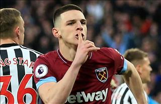 Tân binh ĐT Anh nói gì trước sự quan tâm của M.U và Man City?