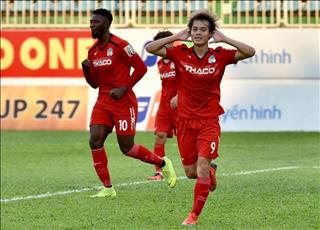 Văn Toàn nói gì sau màn trình diễn giúp HAGL chấm dứt chuỗi trận bết bát?