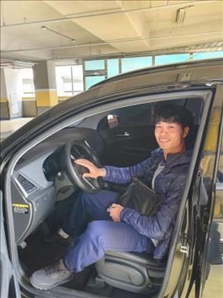 Tiền đạo Công Phượng sắm ô tô mới tại Hàn Quốc