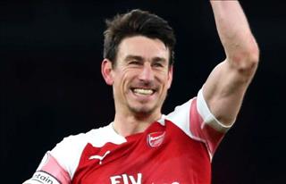 Đây! Lý do thực sự khiến Koscielny nổi loạn đòi rời Arsenal