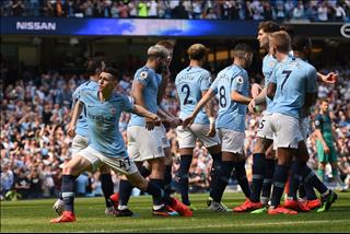 Thấy gì sau chiến thắng của Man City trước Tottenham?