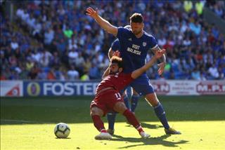 HLV Cardiff cáo buộc Salah ngã vờ kiếm penalty