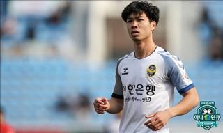 HLV Incheon tiết lộ lý do không sử dụng Công Phượng ở vòng 9 K-League