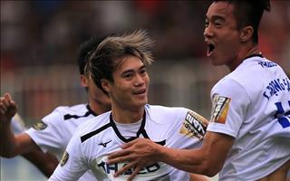 Văn Toàn vinh dự nhận giải thưởng V-League tháng 4