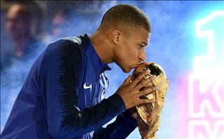 Phải xếp sau ‘Vua bóng đá’, sao trẻ Pháp có cảm thấy khó chịu?