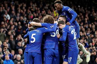 Chelsea thắng lớn, Sarri tiếc nhớ đầu mùa thăng hoa