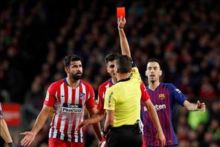 VIDEO: Diego Costa ăn thẻ đỏ trực tiếp trong trận gặp Barca