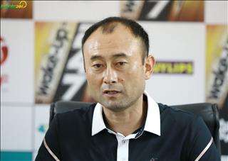 HLV Lee Tae Hoon nói gì sau trận thua đầu tiên cùng HAGL?