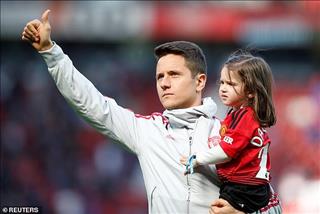 Herrera dành 5 phút để thuyết phục Cavani gia nhập MU