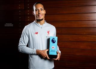 Man City vô địch Premier League, Guardiola… cảm ơn Liverpool