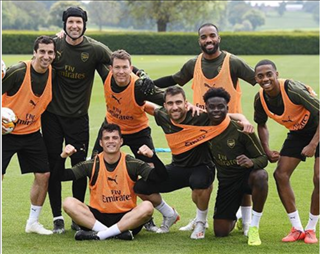 Sau Barca, Lacazette có thêm câu trả lời cho Atletico Madrid